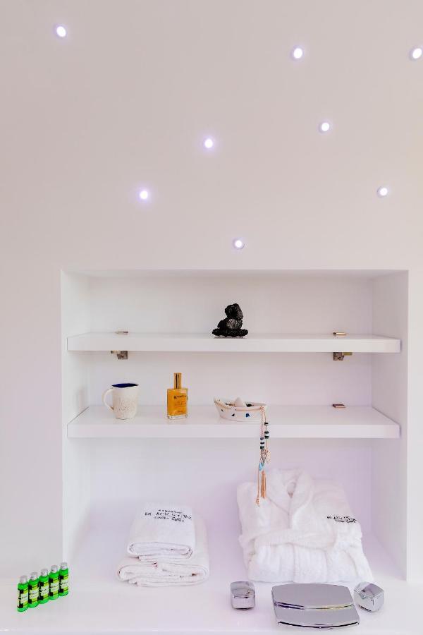 Blackstone Luxury Suites Emporio  Zewnętrze zdjęcie
