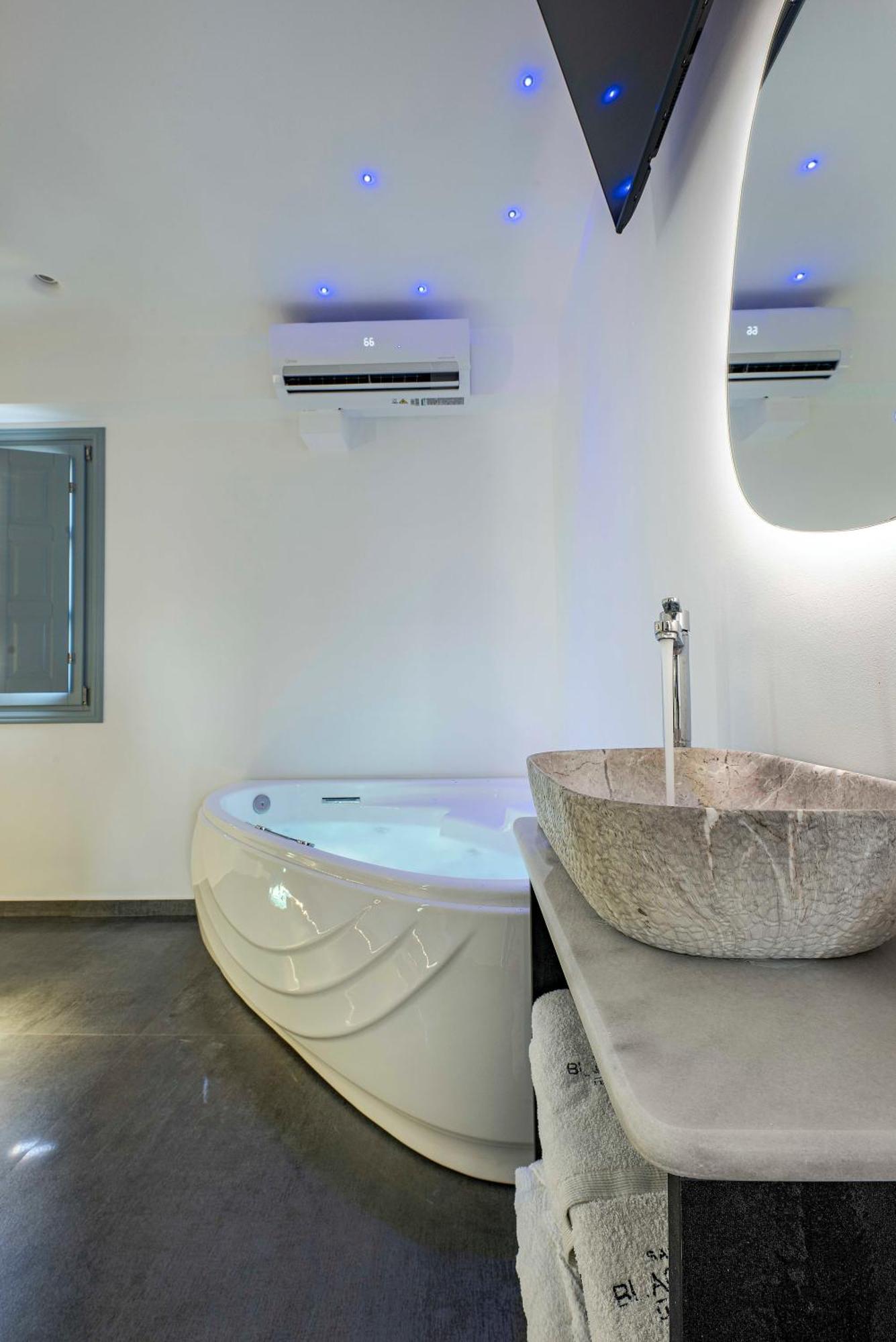 Blackstone Luxury Suites Emporio  Zewnętrze zdjęcie